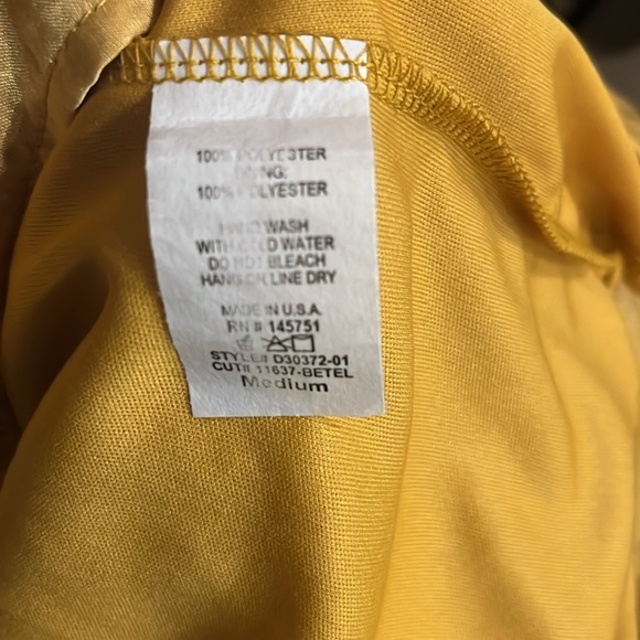 Mustard color oversized dress. Never worn. - Picture 4 of 4